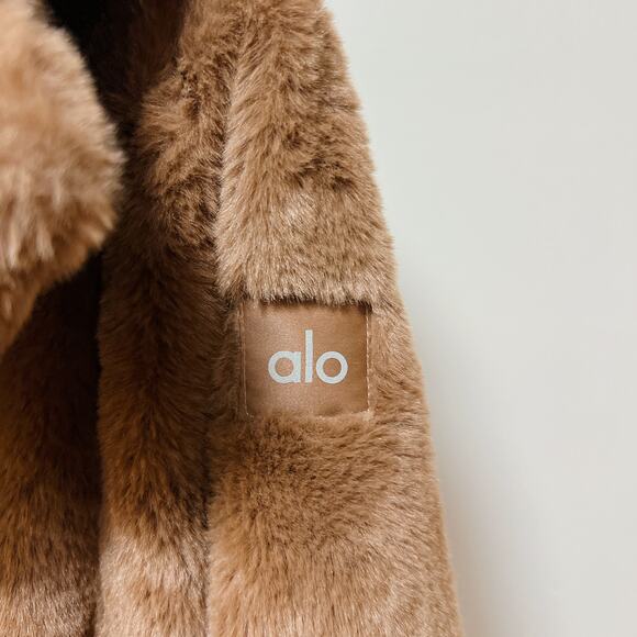 Alo Yoga Foxy Fur Jacket Espresso Brown S - Picture 9 of 9